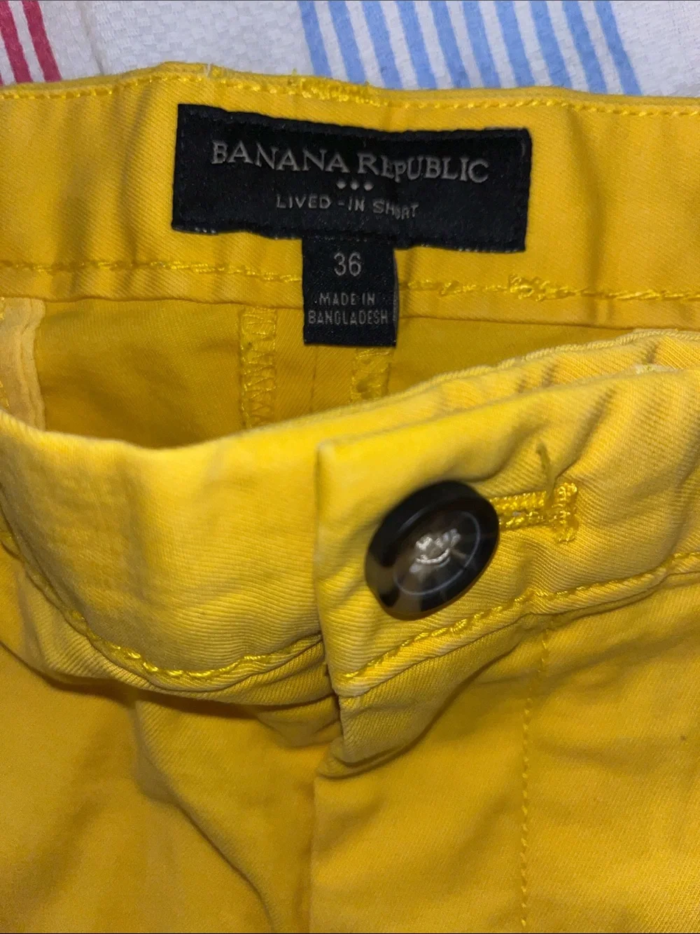 Banana Republic Lived in Model cotton/ Elastine 8 1/2” 5 pocket shorts 36